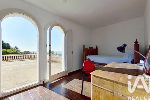 Сasa de 9 dormitorios en venta en Tarragona, Cataluña, Spain № 4664 - foto 26