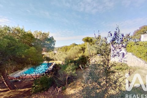 Сasa de 9 dormitorios en venta en Tarragona, Cataluña, Spain № 4664 - foto 5