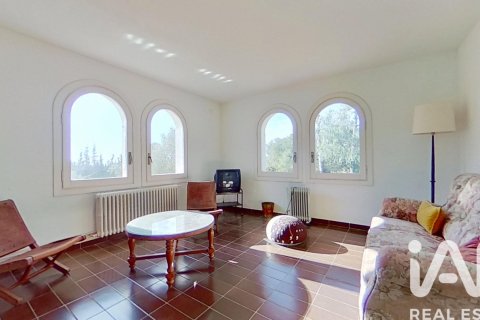 Сasa de 9 dormitorios en venta en Tarragona, Cataluña, Spain № 4664 - foto 19