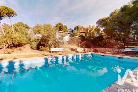 Сasa de 9 dormitorios en venta en Tarragona, Cataluña, Spain № 4664 - foto 2