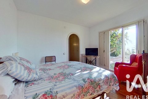Сasa de 9 dormitorios en venta en Tarragona, Cataluña, Spain № 4664 - foto 28