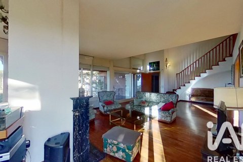 Сasa de 9 dormitorios en venta en Tarragona, Cataluña, Spain № 4664 - foto 9