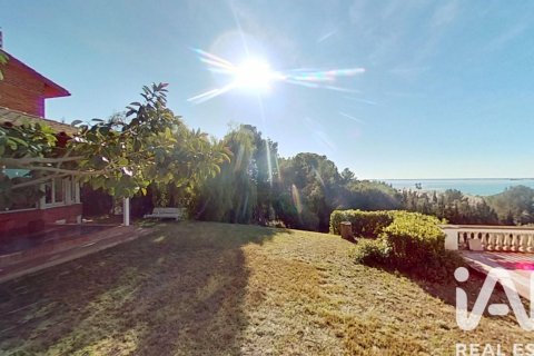 Сasa de 9 dormitorios en venta en Tarragona, Cataluña, Spain № 4664