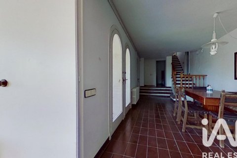Сasa de 9 dormitorios en venta en Tarragona, Cataluña, Spain № 4664 - foto 25