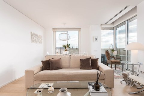 2 chambres apartment à vendre à Barcelona, Catalonia, Spain № 6387 - photo 4