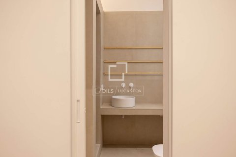Apartamento de 2 dormitorios en venta en Barcelona, Cataluña, Spain № 6385 - foto 15