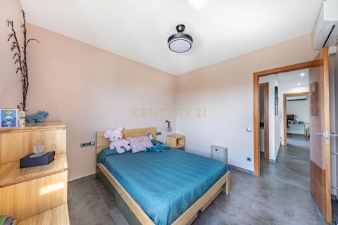 Сasa de 7 dormitorios en venta en Llica D'amunt, Barcelona, Cataluña, Spain № 8431 - foto 23