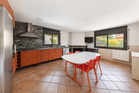 Сasa de 7 dormitorios en venta en Llica D'amunt, Barcelona, Cataluña, Spain № 8431 - foto 11