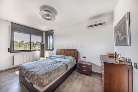 Сasa de 7 dormitorios en venta en Llica D'amunt, Barcelona, Cataluña, Spain № 8431 - foto 26