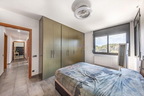 Сasa de 7 dormitorios en venta en Llica D'amunt, Barcelona, Cataluña, Spain № 8431 - foto 28