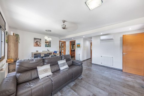 Сasa de 7 dormitorios en venta en Llica D'amunt, Barcelona, Cataluña, Spain № 8431 - foto 6