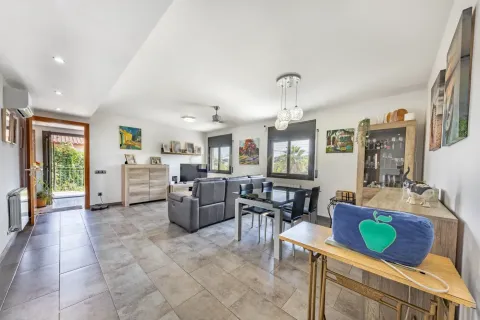 Сasa de 7 dormitorios en venta en Llica D'amunt, Barcelona, Cataluña, Spain № 8431 - foto 4