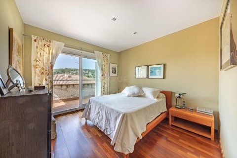 Сasa de 4 dormitorios en venta en Cabrils, Barcelona, Cataluña, Spain № 8429 - foto 24