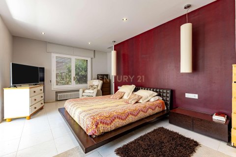 Apartamento de 5 dormitorios en venta en L'Ametlla del Vallès, Barcelona, Cataluña, Spain № 8432 - foto 25