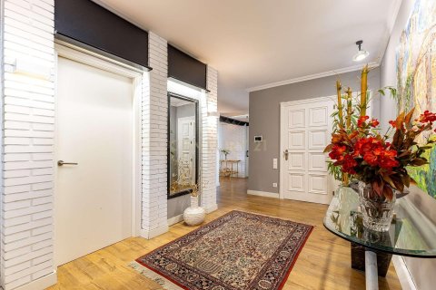 Apartamento de 5 dormitorios en venta en L'Ametlla del Vallès, Barcelona, Cataluña, Spain № 8432 - foto 3