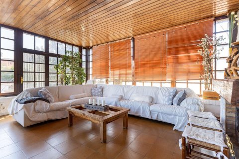 Apartamento de 5 dormitorios en venta en L'Ametlla del Vallès, Barcelona, Cataluña, Spain № 8432 - foto 22