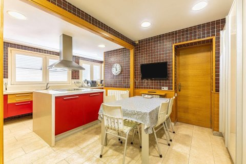 Apartamento de 5 dormitorios en venta en L'Ametlla del Vallès, Barcelona, Cataluña, Spain № 8432 - foto 18