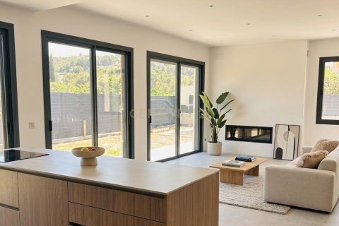 Сasa de 4 dormitorios en venta en Sant Pere de Ribes, Barcelona, Cataluña, Spain № 8428 - foto 4