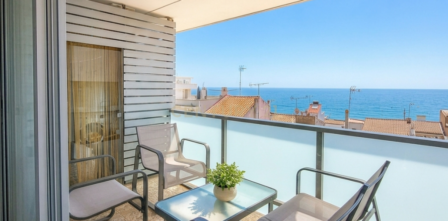 Apartamento de 4 dormitorios en venta en Montgat, Barcelona, Cataluña, Spain № 8430