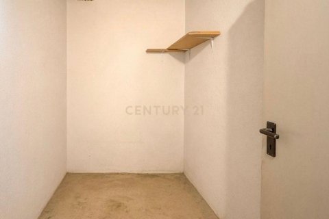 Apartamento de 4 dormitorios en venta en Montgat, Barcelona, Cataluña, Spain № 8430 - foto 13