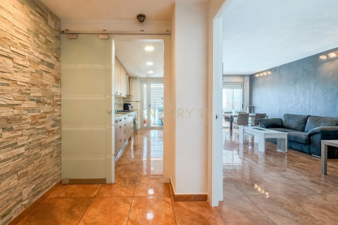 Apartamento de 4 dormitorios en venta en Montgat, Barcelona, Cataluña, Spain № 8430 - foto 3