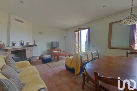 Сasa de 5 dormitorios en venta en Artesa de Segre, Lérida, Cataluña, Spain № 5023 - foto 19