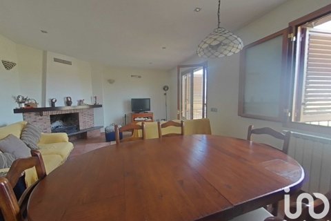 Сasa de 5 dormitorios en venta en Artesa de Segre, Lérida, Cataluña, Spain № 5023 - foto 22