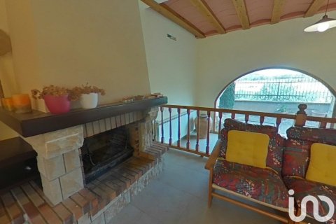 Сasa de 5 dormitorios en venta en Artesa de Segre, Lérida, Cataluña, Spain № 5023 - foto 8