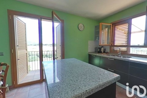 Сasa de 5 dormitorios en venta en Artesa de Segre, Lérida, Cataluña, Spain № 5023 - foto 10