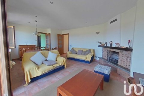 Сasa de 5 dormitorios en venta en Artesa de Segre, Lérida, Cataluña, Spain № 5023 - foto 20