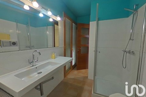 Сasa de 5 dormitorios en venta en Artesa de Segre, Lérida, Cataluña, Spain № 5023 - foto 23
