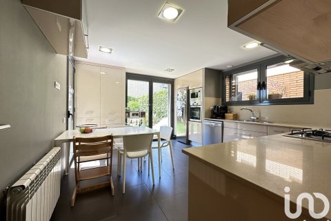 Сasa de 3 dormitorios en venta en L'Ametlla del Vallès, Barcelona, Cataluña, Spain № 5024 - foto 23