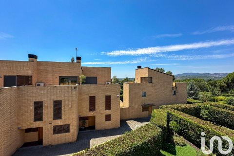 Сasa de 3 dormitorios en venta en L'Ametlla del Vallès, Barcelona, Cataluña, Spain № 5024 - foto 6