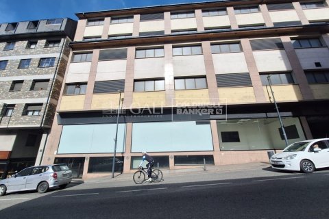 7623 sq.m. commercial property for rent in Principado De Andorra (Ninguna Poblacion Tiene C.P.), Lleida, Catalonia, Spain № 6146 - photo 2