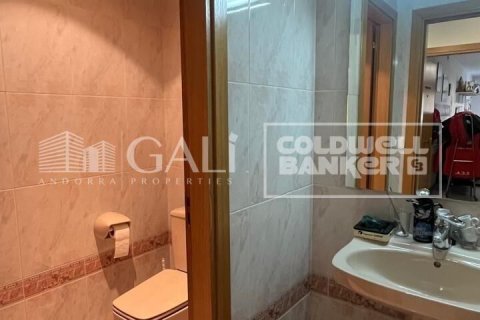232 sq.m. office for rent in Principado De Andorra (Ninguna Poblacion Tiene C.P.), Lleida, Catalonia, Spain № 6141 - photo 21