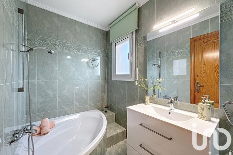 5 bedrooms house for sale in Montornes Del Valles, Barcelona, Catalonia, Spain № 7572 - photo 23