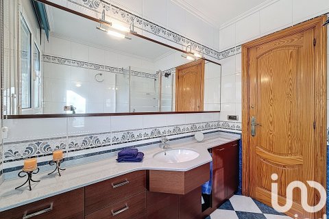5 bedrooms house for sale in Montornes Del Valles, Barcelona, Catalonia, Spain № 7572 - photo 25
