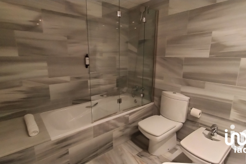 Apartamento de 2 dormitorios en venta en Barcelona, Cataluña, Spain № 7569 - foto 27