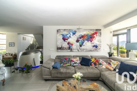 Сasa de 5 dormitorios en venta en Sant Pere de Ribes, Barcelona, Cataluña, Spain № 7568 - foto 17