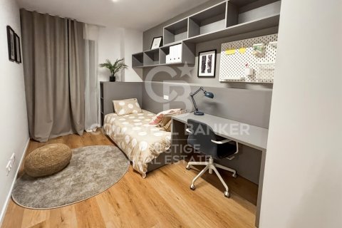 Ático de 3 dormitorios en venta en Barcelona, Cataluña, Spain № 5736 - foto 9