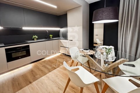 Ático de 3 dormitorios en venta en Barcelona, Cataluña, Spain № 5736 - foto 8