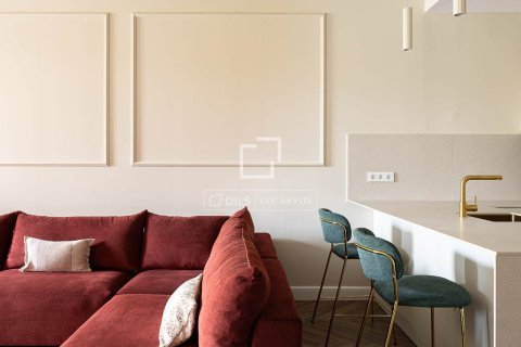 Apartamento de 3 dormitorios en venta en Barcelona, Cataluña, Spain № 4194 - foto 19