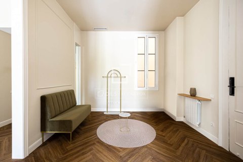 Apartamento de 3 dormitorios en venta en Barcelona, Cataluña, Spain № 4194 - foto 15