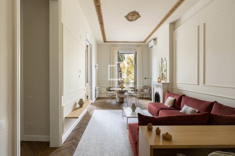 Apartamento de 3 dormitorios en venta en Barcelona, Cataluña, Spain № 4194 - foto 29