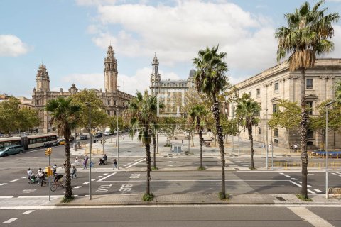 Apartamento de 3 dormitorios en venta en Barcelona, Cataluña, Spain № 4194 - foto 6