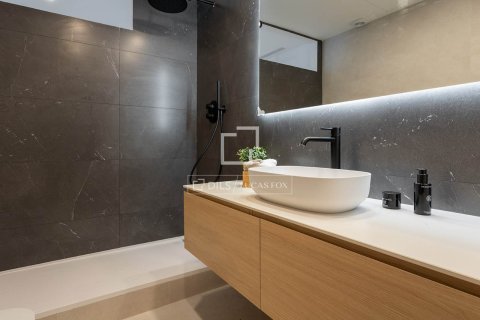 Apartamento de 3 dormitorios en venta en Barcelona, Cataluña, Spain № 4196 - foto 27