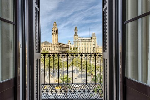 Купить квартиру в Барселона, Испания с 3 спальни, 119м², № 4195 - фото 2