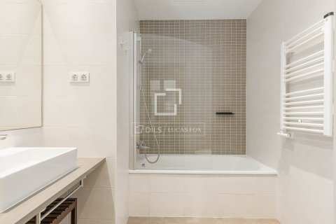 Купить квартиру в Барселона, Испания с 3 спальни, 119м², № 4195 - фото 11