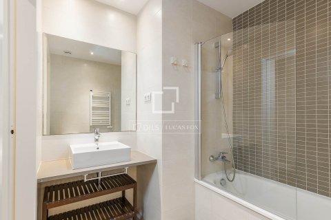 Купить квартиру в Барселона, Испания с 3 спальни, 119м², № 4195 - фото 12