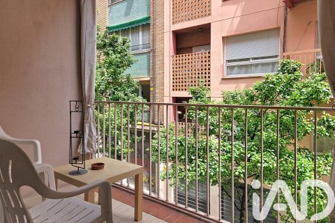 Apartamento de 3 dormitorios en venta en Barcelona, Cataluña, Spain № 7393